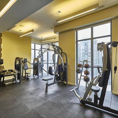 Chic 1-Br Condo; Parking Included; Downtown Core Toronto Exterior photo